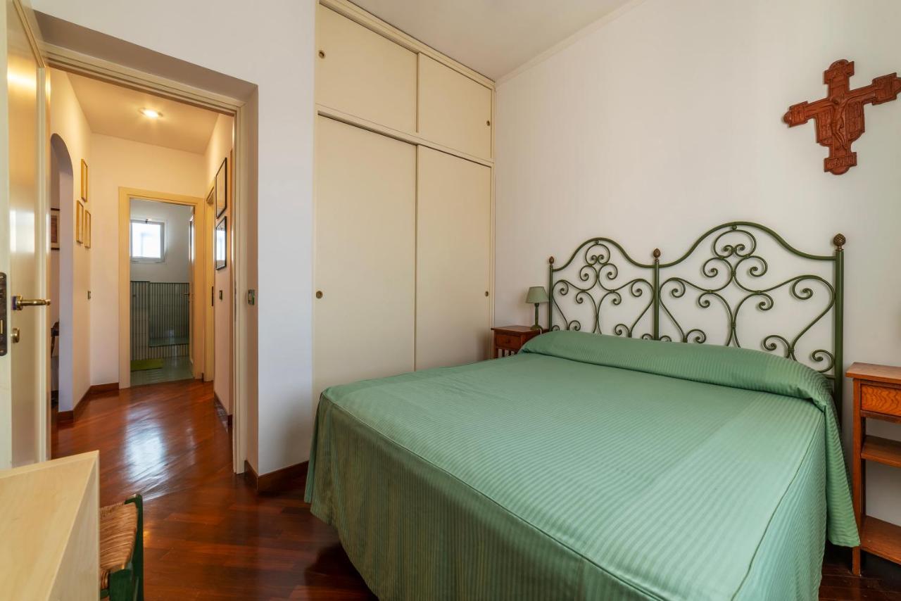 Flaminio Panoramic View With Terrace Rome